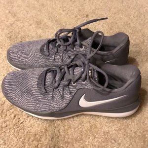 Grey Nike Flex Supreme TR6 - size 8.5Womens